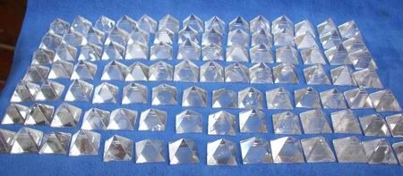   CLEAR Rainbow quartz crystal Pyramids healing  Wholesale Price