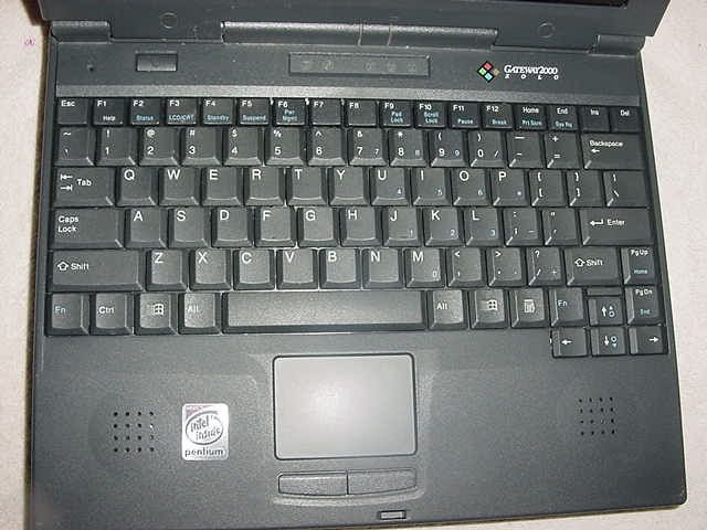 Gateway Solo 2300 Laptop  