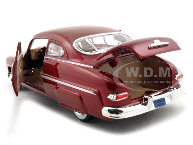 1949 MERCURY RED 124 DIECAST MODEL CAR BY MOTORMAX 73225  