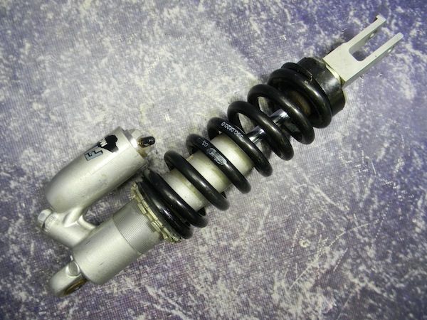 XR 650 R REAR SHOCK SPRING SUSPENSION XR650R HONDA  