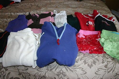 LOT OF 11 WOMENS PAJAMAS PJS VICTORIAS SECRET SLEEP TOP  