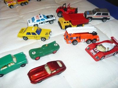 GREAT VINTAGE COLLECTION MATCHBOX CARS 37 IN 1960S CASE  