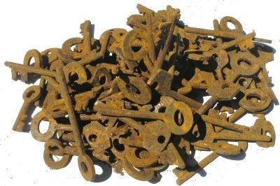 Lot 100 Antique Vintage Keys Circa 1800S Fr Ship  