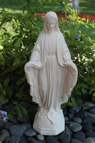 VIRGIN MARY BLESS MOTHER CONCRETE STATUE MADONNA GARDEN  