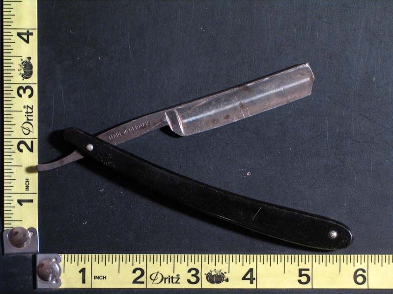 Vintage A.L. Underland, Omaha, Neb. Straight Razor #16   9/16 Blade 