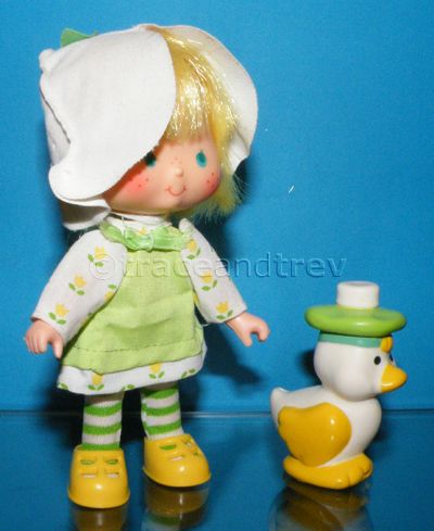 VINTAGE 80s STRAWBERRY SHORTCAKE MINT TULIP DOLL + PET  