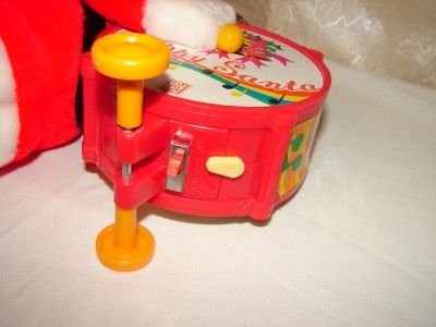   Christmas Musical Santa Claus Happy Santa Playing Drums NIB  