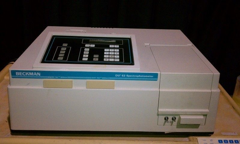 Beckman DU 62 Spectrophotometer  