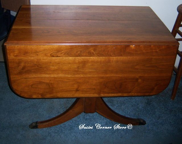 Antique Duncan Phyfe Mahogany Drop Leaf Table  