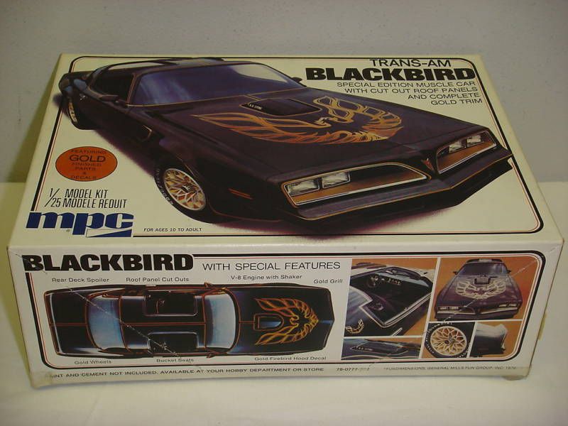 VINTAGE MPC TRANS AM BLACKBIRD 1/25 SCALE MODEL KIT  