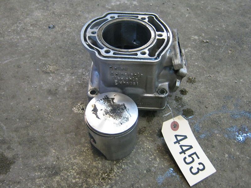 Ski doo mach 1 Formula III 700 Rotax Cylinder piston  