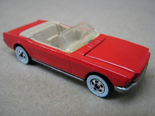 Hot Wheels Diecast Cars Ford Mustang Convertible 1983  