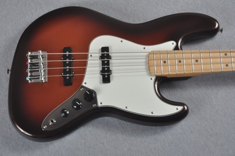 NEW Fender® Standard Jazz Bass®   Limited Edition  