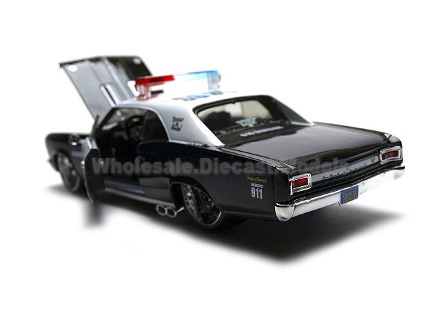 1966 CHEVROLET CHEVELLE SS 396 POLICE HP 124 DIECAST  