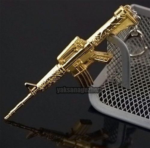 Military Golden M4A1 Assault Rifle Gun Model Key Chain  