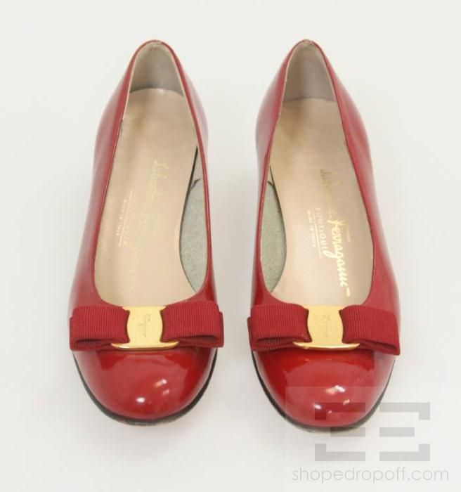 Salvatore Ferragamo Red Patent Leather Monogram Bow Trim Heels Size 6B 