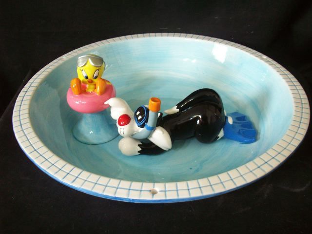 WARNER BROS. TWEETY AND SYLVESTER BIRD BATH MIB #C430  