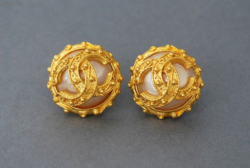 Authentic CHANEL CC Faux Pearl Goldtone Clip on Earrings 94A  