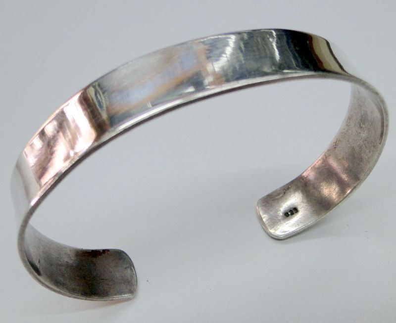 925 STERLING SILVER PLANE SOLDID FLAT CUFF BRACELET. NICE PIECE FOR 